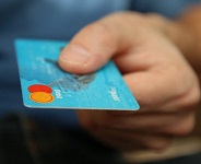 10: Transacciones de Crédito al Consumidor