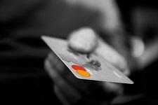 32: Transacciones de Crédito al Consumidor